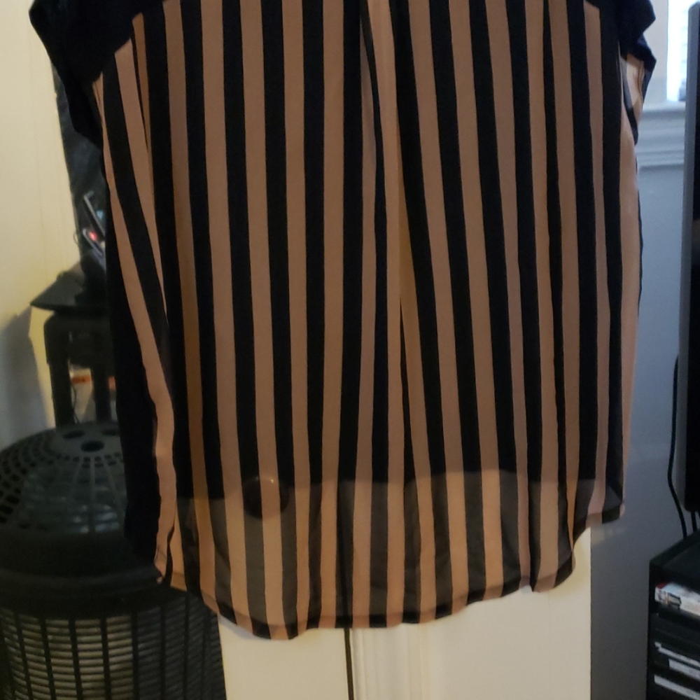 Blouse - Picture 2 of 5